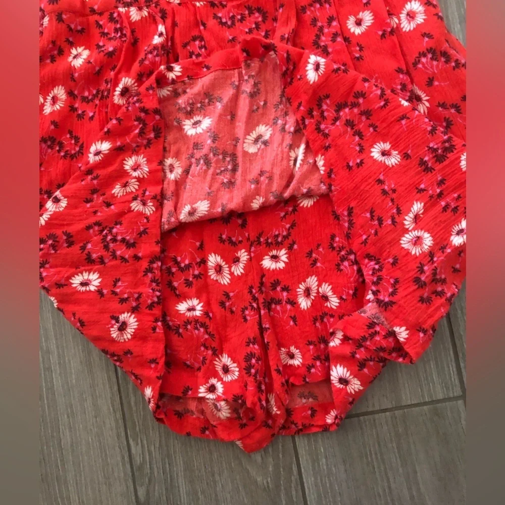 FREE PEOPLE|Vibrant red floral romper dress, mini dress•••peakaboo cutout detail - Picture 10 of 14